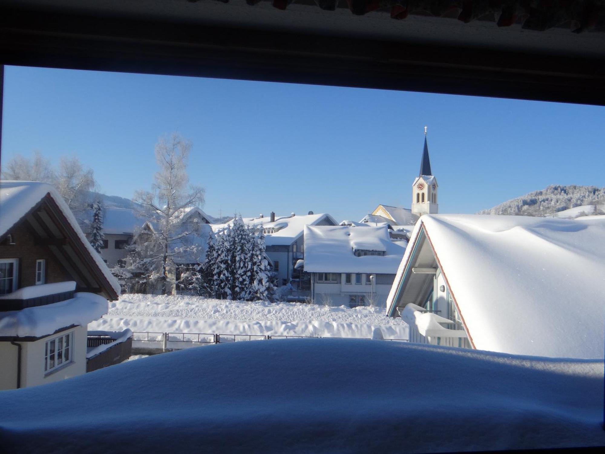 Allgaeu Vibes - Fusslaeufige Erreichbarkeit Vom Bahnhof, Mit Aussicht, Wettergeschuetzter Balkon Oberstaufen Ngoại thất bức ảnh