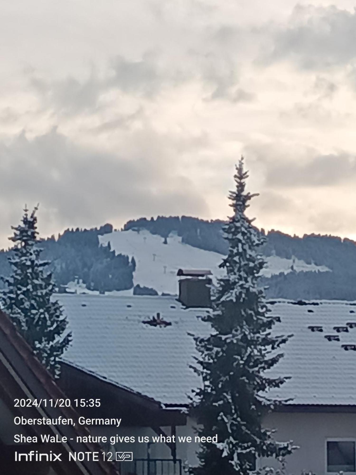 Allgaeu Vibes - Fusslaeufige Erreichbarkeit Vom Bahnhof, Mit Aussicht, Wettergeschuetzter Balkon Oberstaufen Ngoại thất bức ảnh