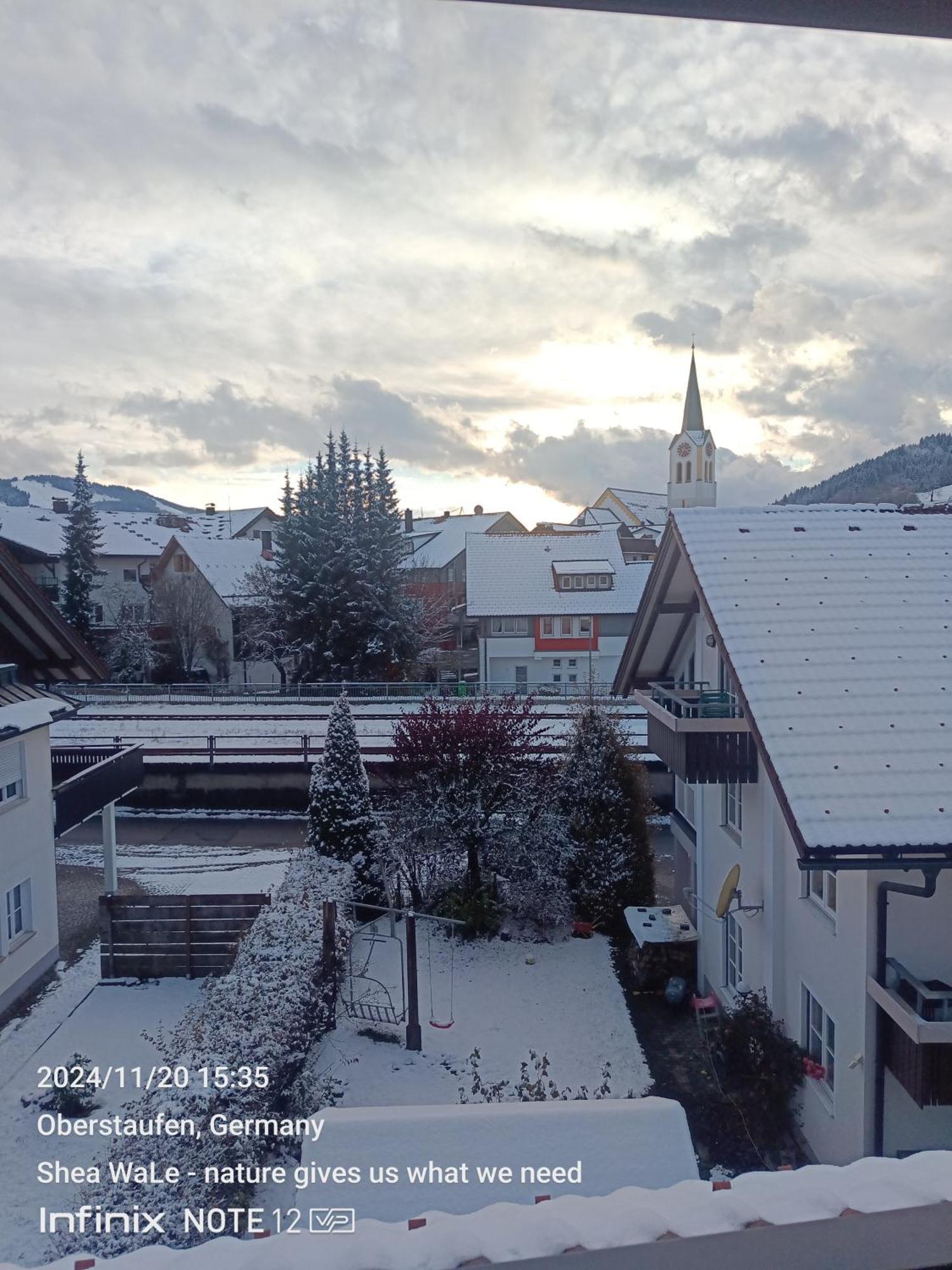 Allgaeu Vibes - Fusslaeufige Erreichbarkeit Vom Bahnhof, Mit Aussicht, Wettergeschuetzter Balkon Oberstaufen Ngoại thất bức ảnh